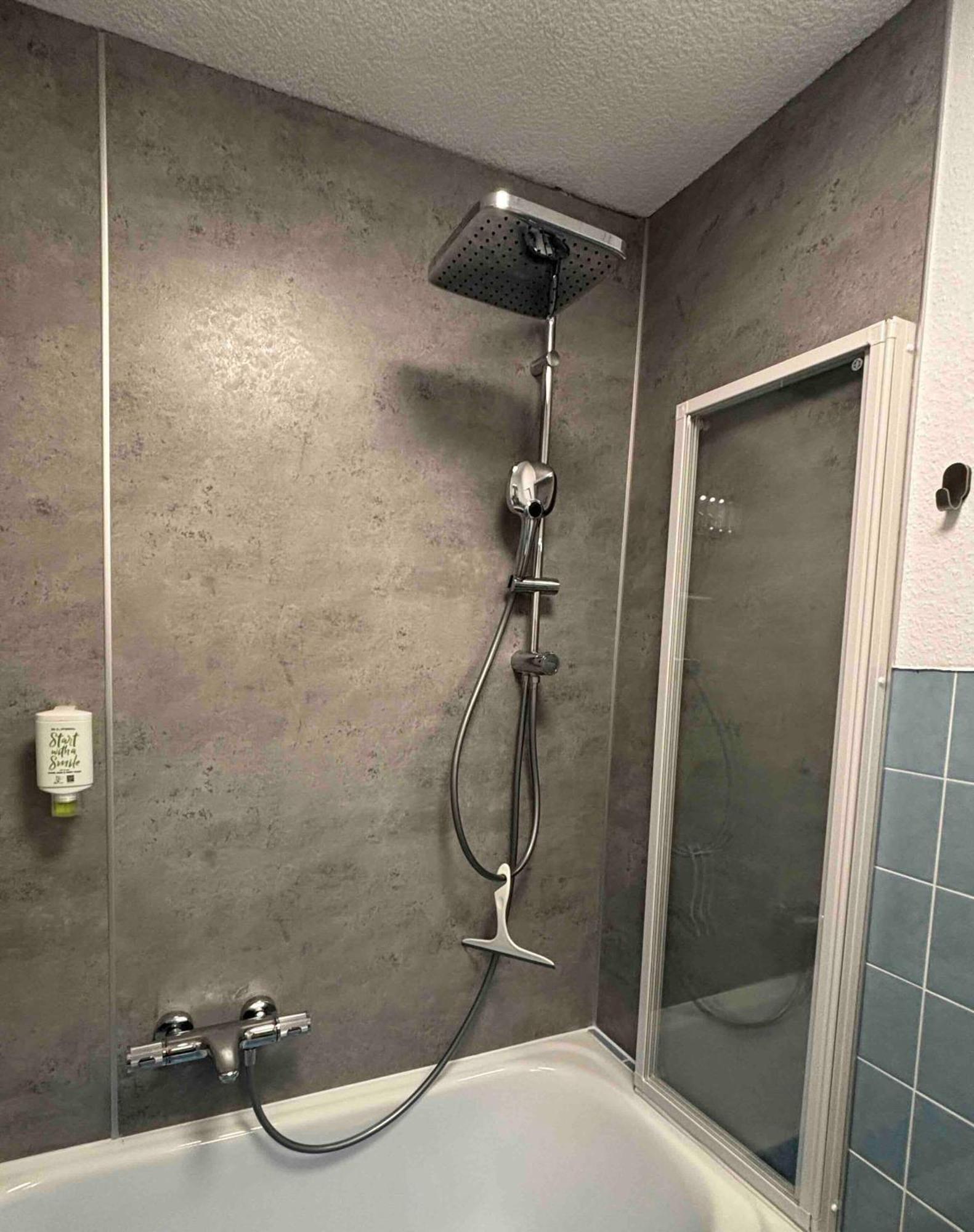 Dein Winterberg Apartment - Wifi Geschirrspueler Smart Tv Quarto foto